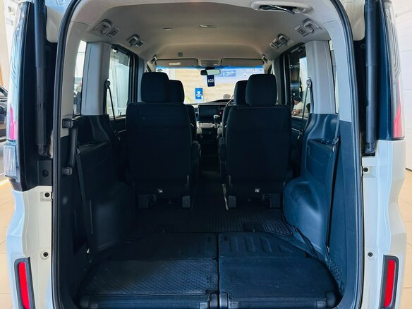 2016 Honda Stepwgn V, белый - вид 21
