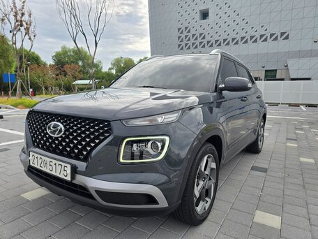 Hyundai Venue I