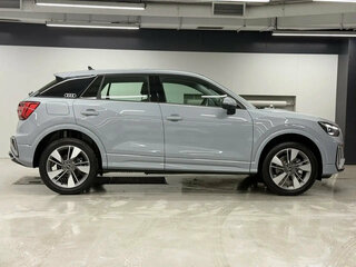 2026 Audi Q2 L 35 TFSI I Рестайлинг, серый, 3450000 рублей, вид 4