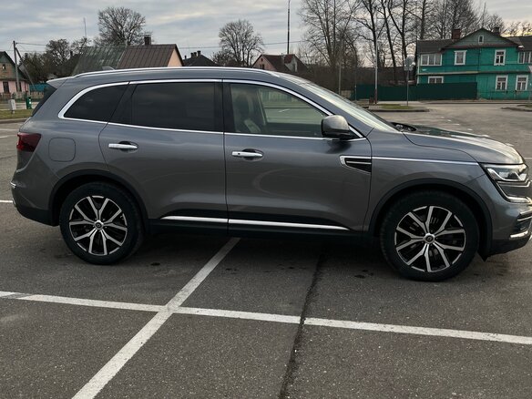 2019 Renault Koleos II Рестайлинг, серебристый, 1900000 рублей - вид 3
