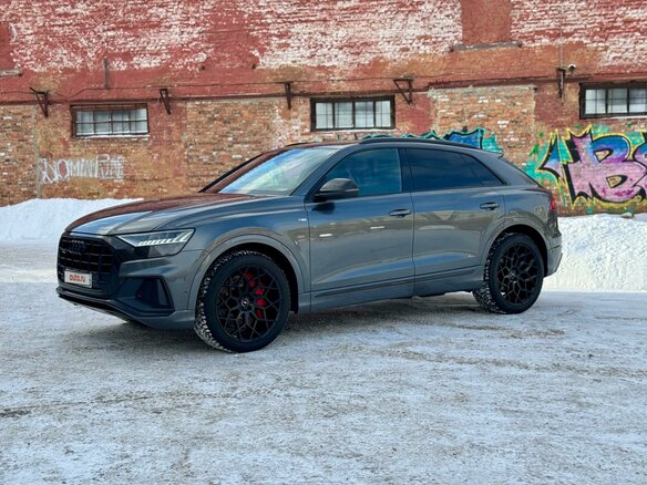 2022 Audi Q8 50 TDI I (4M), серый, 10590000 рублей - вид 1