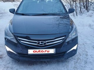 2015 Hyundai Solaris I Рестайлинг, чёрный, 900000 рублей, вид 2