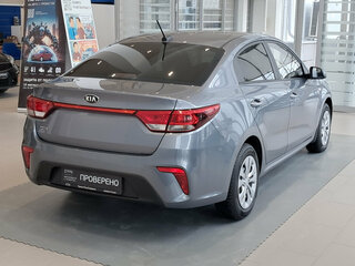 2020 Kia Rio IV, серый, 1415000 рублей, вид 5