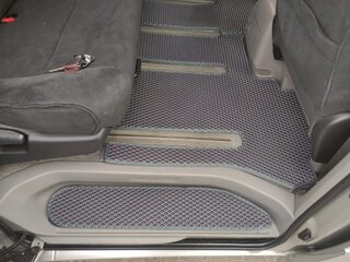 2002 Toyota Alphard I, серебристый, 1100000 рублей, вид 4