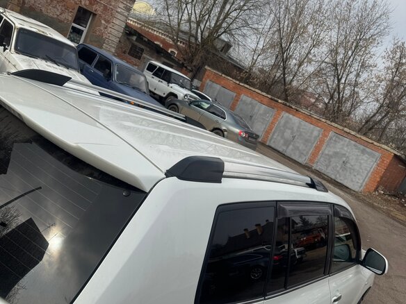 2011 Toyota Highlander II (XU40) Рестайлинг, белый, 1750000 рублей - вид 7