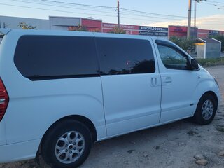 2009 Hyundai Grand Starex I, белый, 1650000 рублей, вид 2