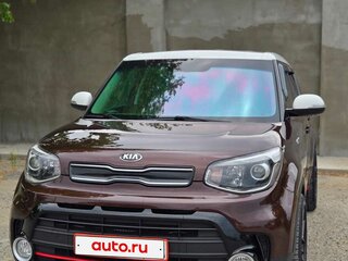 2017 Kia Soul II Рестайлинг, коричневый, 1540000 рублей, вид 1