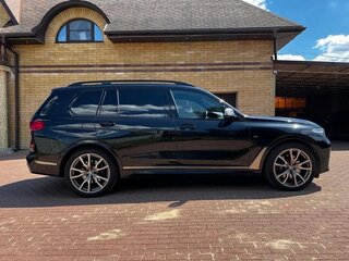 2020 BMW X7 M50d I (G07), чёрный, 6500000 рублей, вид 5