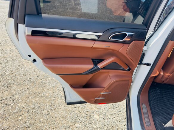 2015 Porsche Cayenne Diesel II Рестайлинг (958), белый, 4700000 рублей - вид 14