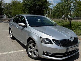 2019 Skoda Octavia III (A7) Рестайлинг, серебристый, 1899000 рублей, вид 2