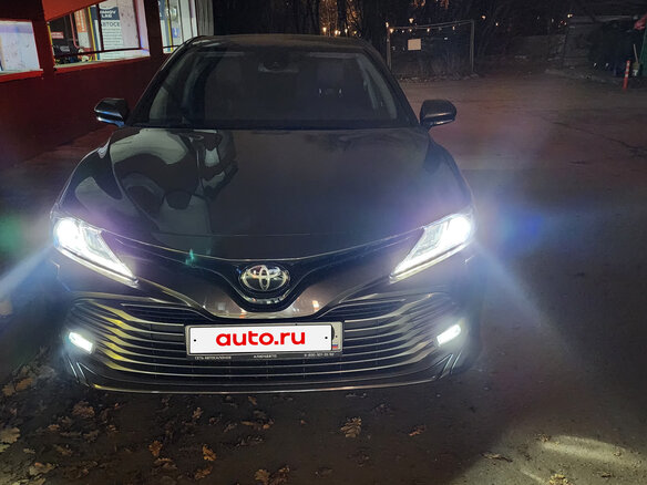 2019 Toyota Camry VIII (XV70), коричневый, 2850000 рублей - вид 3
