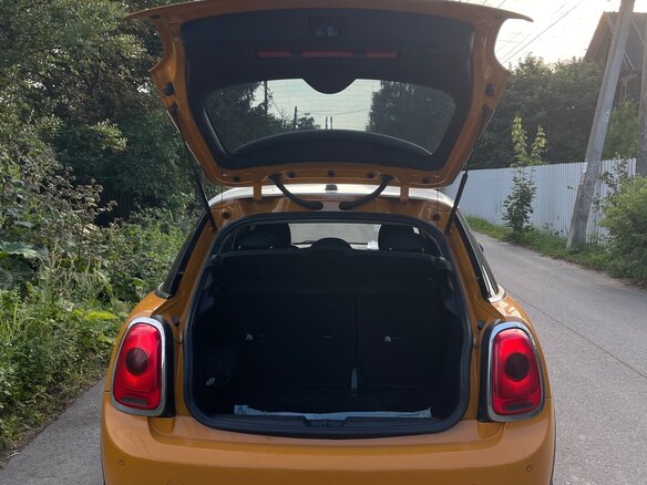 2014 Mini Hatch Cooper III (F55/F56), жёлтый, 1850000 рублей - вид 12