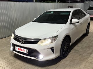 2016 Toyota Camry VII (XV50) Рестайлинг, белый, 2800000 рублей, вид 1