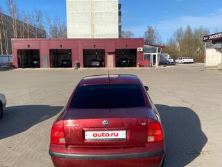 2000 Volkswagen Passat B5, красный, 650000 рублей, вид 4