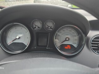 2008 Peugeot 308 I, красный, 400000 рублей, вид 4