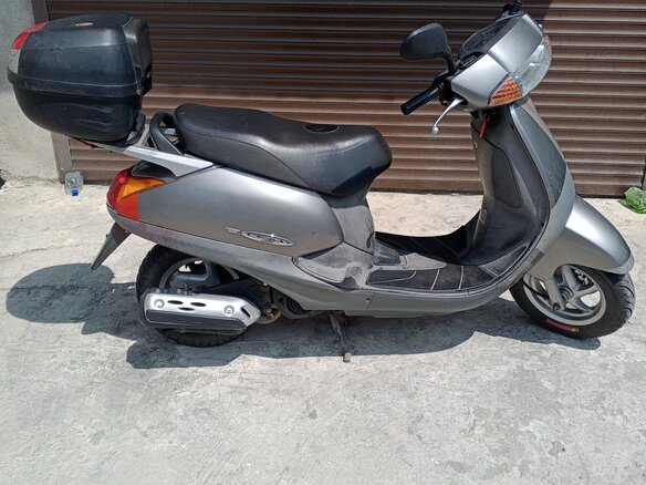 2001 Honda Lead 100, серебристый, 60000 рублей - вид 10