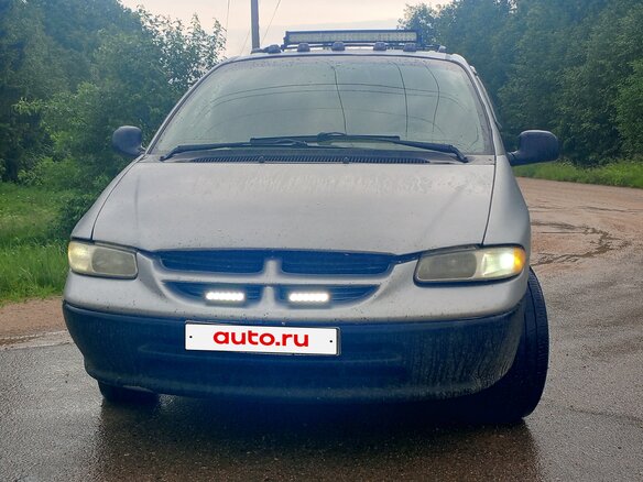 2000 Dodge Caravan III, серебристый, 1000000 рублей - вид 4