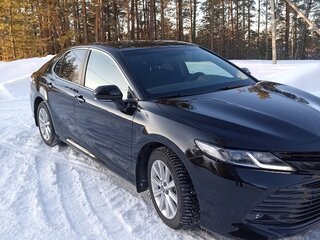 2020 Toyota Camry VIII (XV70), чёрный, 3360000 рублей, вид 2