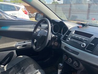 2010 Mitsubishi Lancer X, серый, 770000 рублей, вид 4