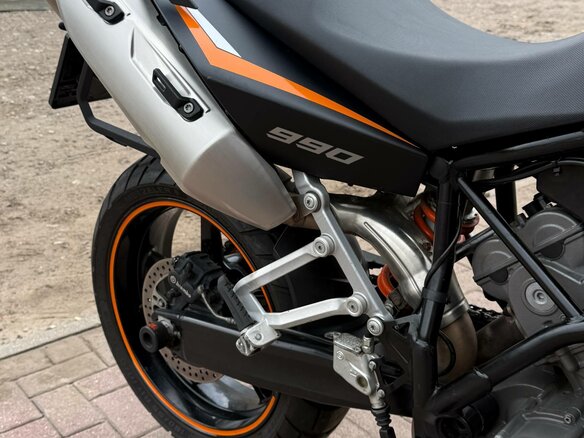 2010 KTM 990 SM, чёрный, 520000 рублей - вид 6