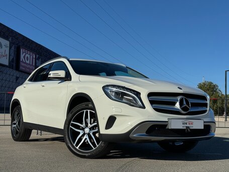 Mercedes-Benz GLA I (X156)