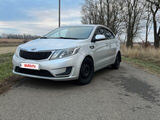 2014 Kia Rio III, серебристый, 820000 рублей, вид 1