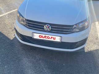 2017 Volkswagen Polo V Рестайлинг, белый, 600000 рублей, вид 2