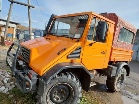 1996 Mercedes-Benz Unimog, оранжевый, 4300000 рублей, вид 1