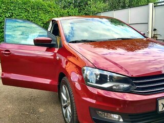 2017 Volkswagen Polo V Рестайлинг, пурпурный, 1750000 рублей, вид 3