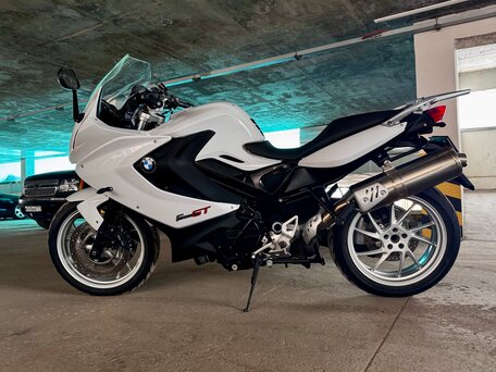 2014 BMW F 800 GT, белый, 700000 рублей, вид 4