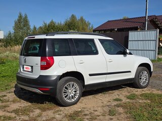 2013 Skoda Yeti I, белый, 1050000 рублей, вид 5