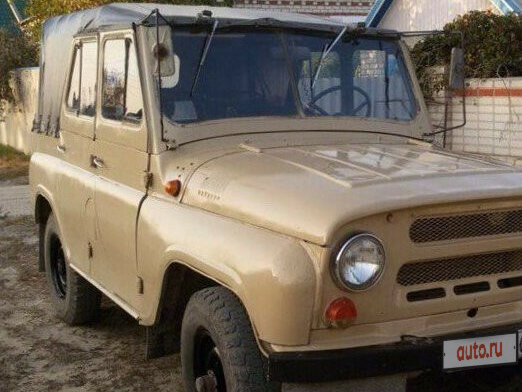 1972 УАЗ 469Б, бежевый, 250000 рублей