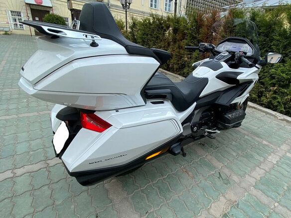 2024 Honda GL 1800 Gold Wing, белый, 4490000 рублей - вид 8