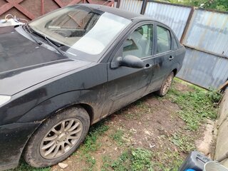 2000 Ford Focus I (North America), чёрный, 190000 рублей, вид 3