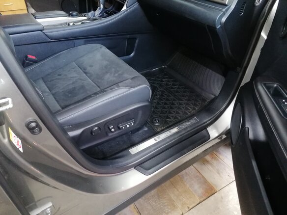 2016 Lexus RX 200t IV, серый, 4400000 рублей - вид 14