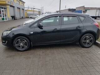 2012 Opel Astra J Рестайлинг, чёрный, 630000 рублей, вид 3