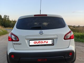 2013 Nissan Qashqai I Рестайлинг, белый, 990000 рублей, вид 4