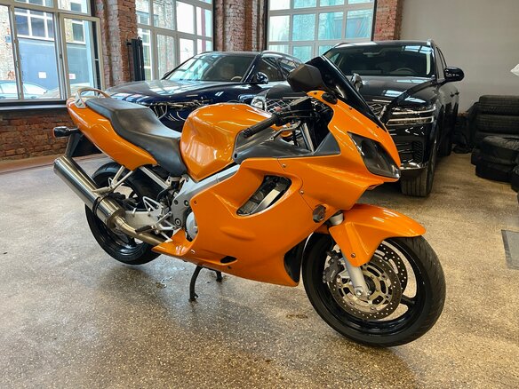 2001 Honda CBR 600F, оранжевый, 400000 рублей - вид 2
