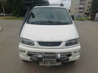 1998 Mitsubishi Delica IV, белый, 1111111 рублей, вид 3