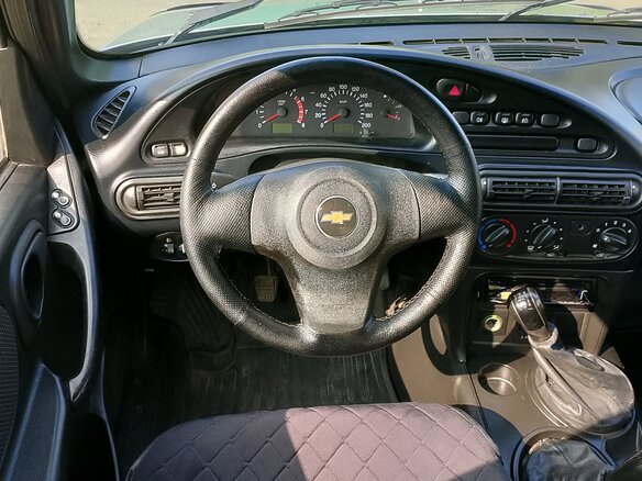 2011 Chevrolet Niva I Рестайлинг, серебристый, 465000 рублей - вид 7