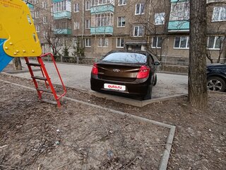 2014 Chery Bonus 3 (E3/A19), коричневый, 360000 рублей, вид 2