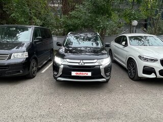 2015 Mitsubishi Outlander III Рестайлинг 2, чёрный, 1990000 рублей, вид 3