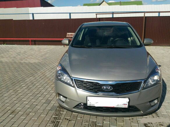 2011 Kia Ceed I Рестайлинг, золотистый - вид 1