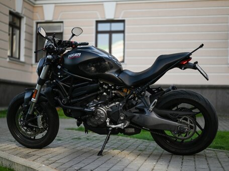 2019 Ducati Monster 821, чёрный, 1150000 рублей, вид 4