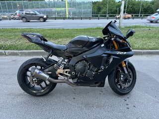 2018 Yamaha YZF-R1, чёрный, 1325000 рублей, вид 1