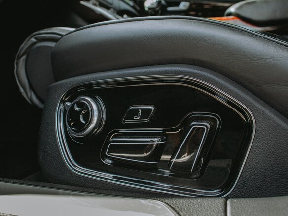 2013 Audi A8 III (D4), серый, 2600000 рублей - вид 34