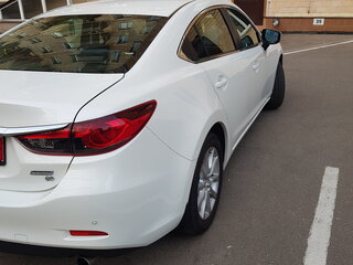 2017 Mazda 6 III (GJ) Рестайлинг, белый, 1900000 рублей, вид 5