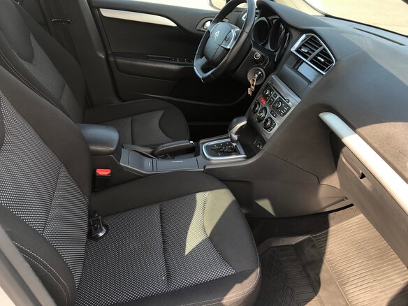 2016 Citroen C4 II, белый, 550000 рублей - вид 8