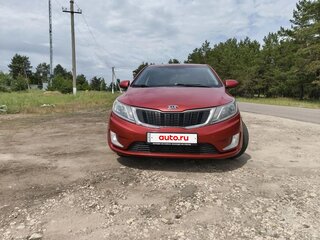 2011 Kia Rio 5-speed III, красный, 750000 рублей, вид 2