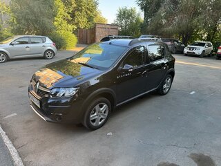 2015 Renault Sandero Stepway II, чёрный, 1370000 рублей, вид 1